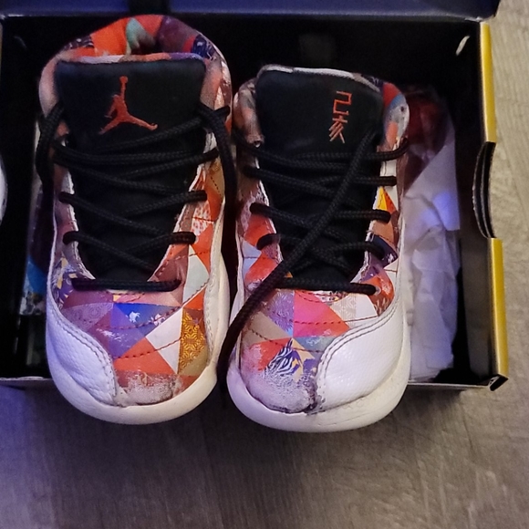 Jordan and Converse - Picture 9 of 11